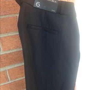 Sz. 6 Banana rep work pants  👖  👔 Work